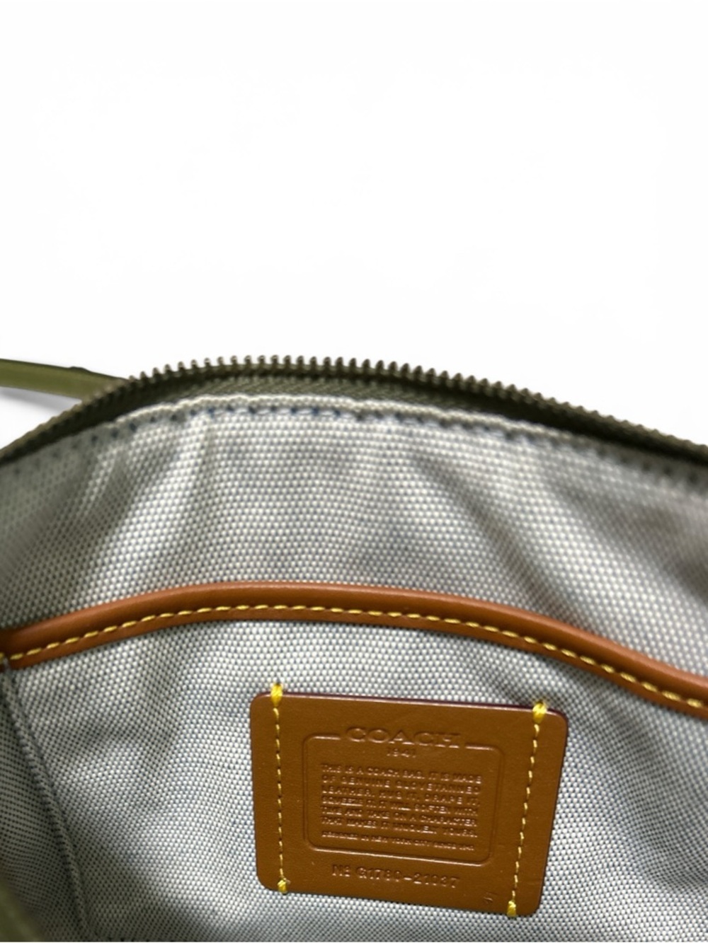 COACH 1941 Tea Rose Soho Glovetanned Leather Wristlet/Crossbody Bag - Picture 14 of 17